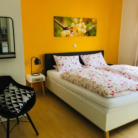 Ferienwohnung Weingut Claes Schmitt Erben Trittenheim Exterior foto