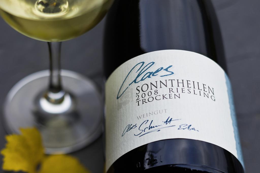 Weingut Claes Schmitt Erben *